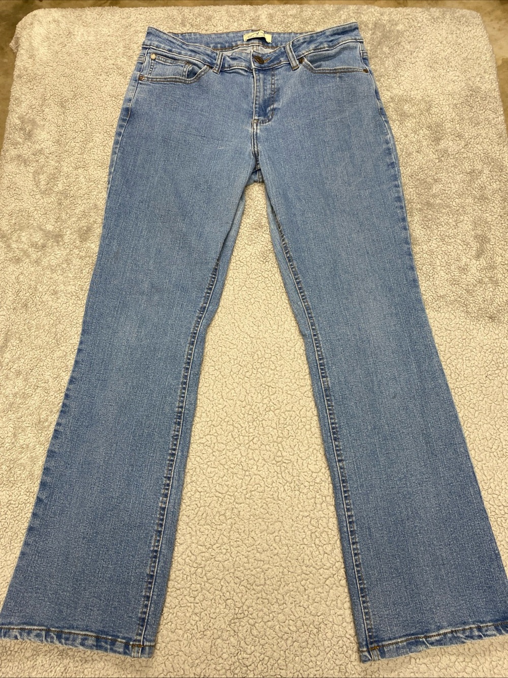 Women’s Blue Mountain Flare Jeans Size 12
